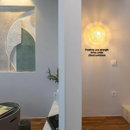 Apartment Artchroma House *