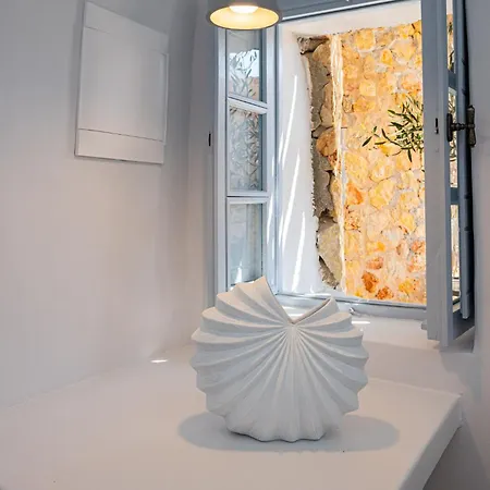 Artchroma House Apartment