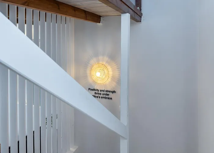 Artchroma House * Καρτεράδος