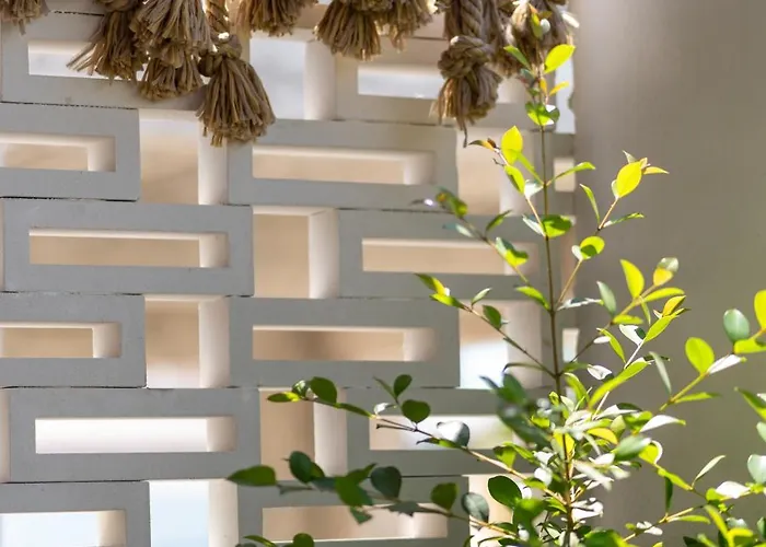 Artchroma House * Καρτεράδος