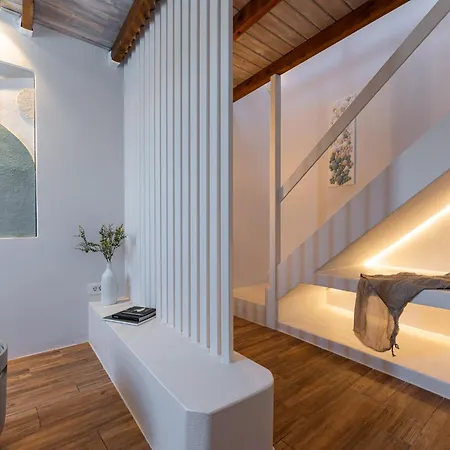 Artchroma House דירה *