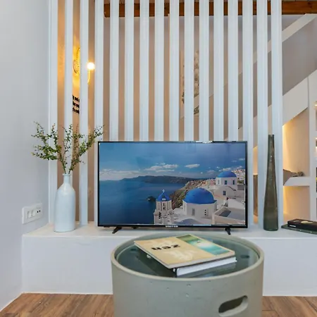 Artchroma House * Karterados (Santorini)