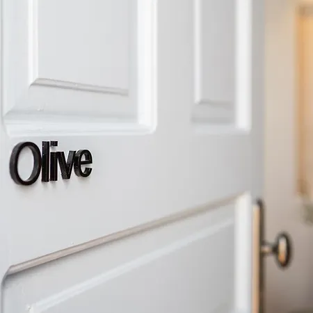 Artchroma House קרטראדוס