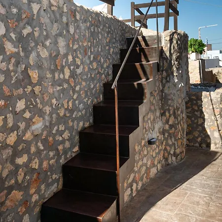 Artchroma House * Karterados (Santorini)