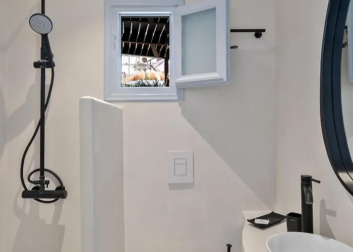 Апартаменты Artchroma House