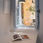 Artchroma House